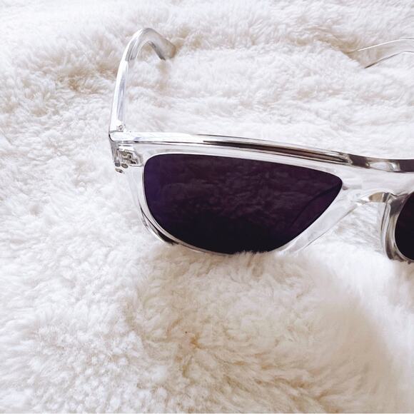 Stella Clear Blue Lenses Classic Sunglasses - Picture 3 of 10